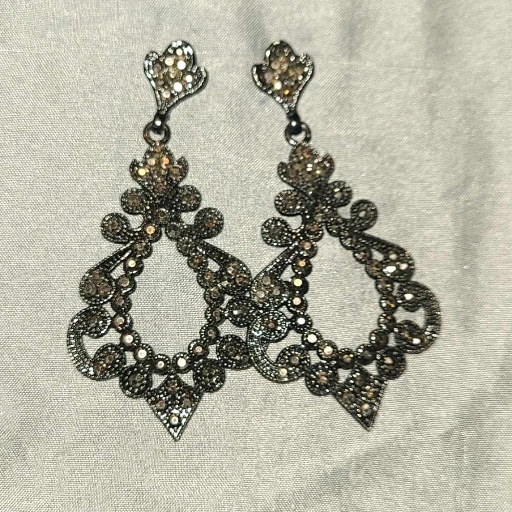 Black Drop Earrings